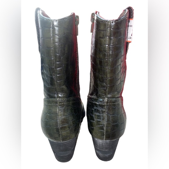 Coconuts by Matisse Boots - Picture 3 of 5